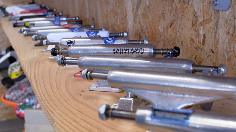 Skateboard trucks