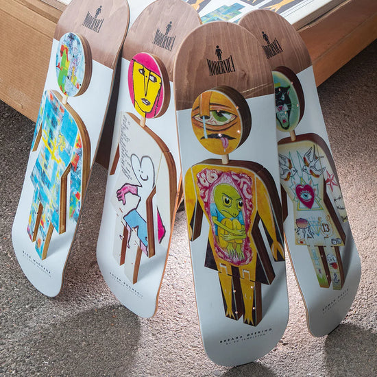 Fire skateboards fra Girl Skateboards med grafikker lavet i samarbejde med Modernica